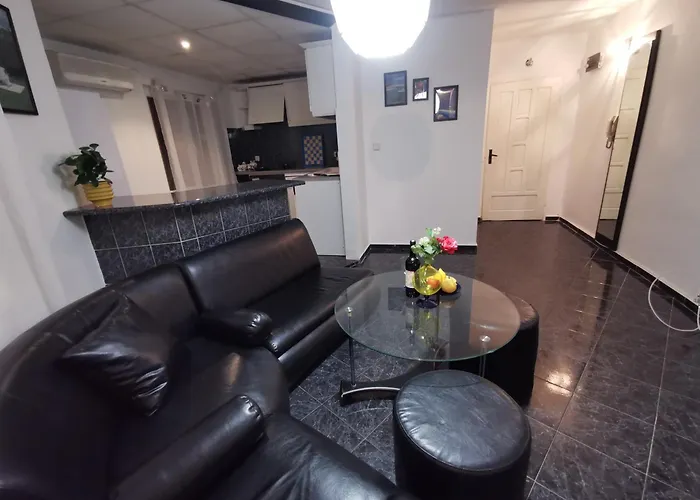 мезонет в гръцката махала Апартамент *